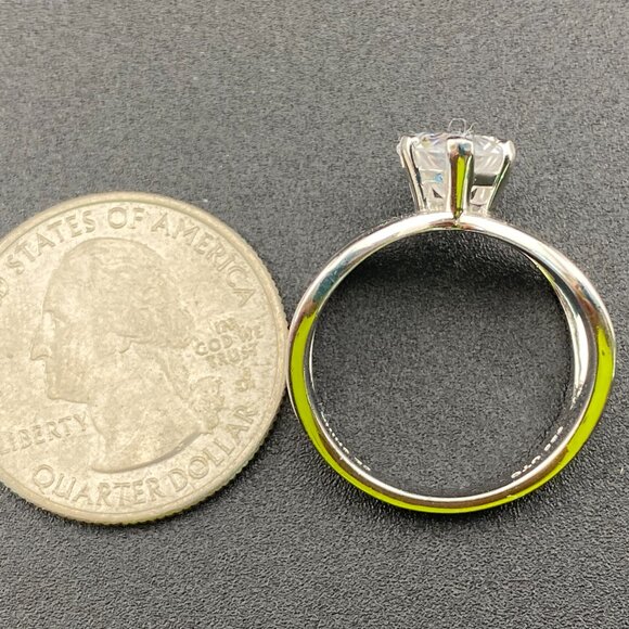 UTC 925 Sterling Silver Heart Shaped CZ, Love & Romance Ring Size 8 - 5.7 Gm. - Picture 12 of 15